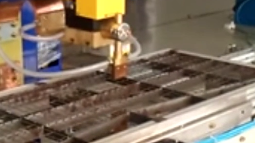 PDKJ automatic spot welder Applied to the livestock industry Welding livestock w
